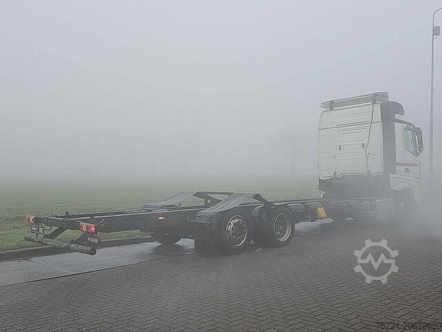 Alváz vezetőfülkével MERCEDES-BENZ ACTROS 2540