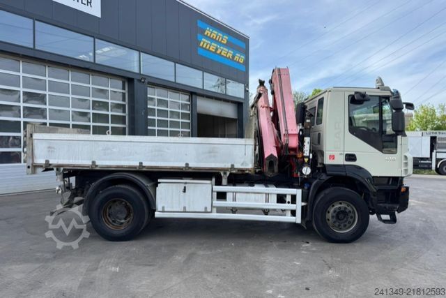 Camion benne IVECO Trakker 410 4x2 Fassi 175-3