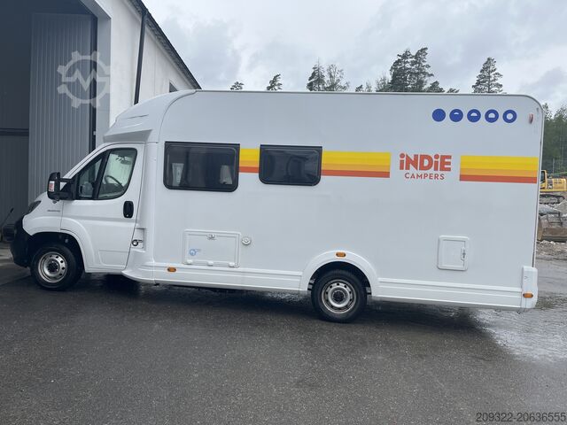 Autocaravana semiintegrada Fiat Ducato Carasuite 650 MF 5 | 5 Posti Letto | Completamente Attrezzato