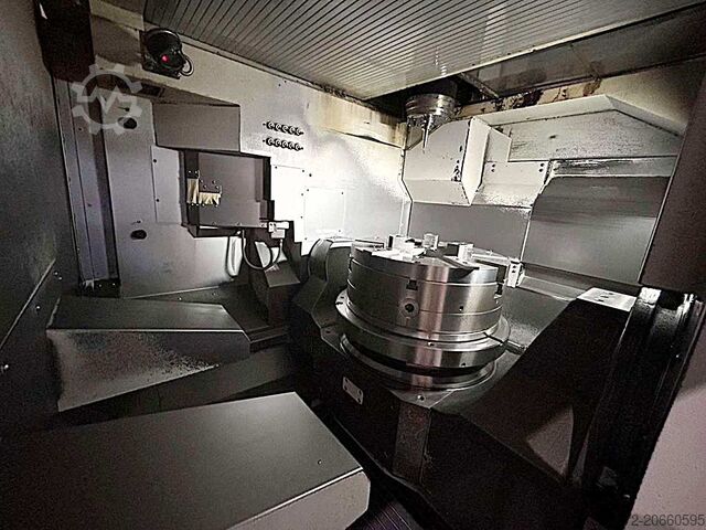 Centro de maquinação CNC de 5 eixos Mazak Varuaxis 630-5X II T