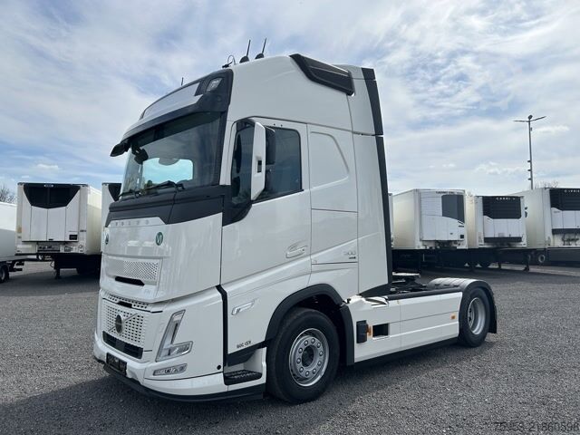 Standaard trekker Volvo FH 500 Aero Euro 6 Globe XL Leder Mikrowelle
