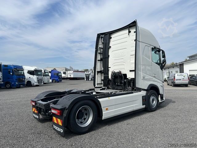 Standaard trekker Volvo FH 500 Aero Euro 6 Globe XL Leder Mikrowelle