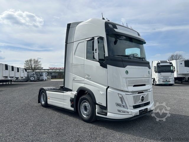 Standaard trekker Volvo FH 500 Aero Euro 6 Globe XL Leder Mikrowelle