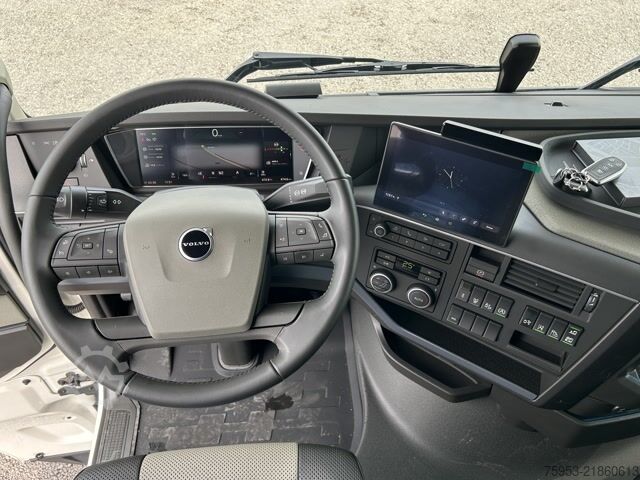 Standaard trekker Volvo FH 500 Aero Euro 6 Globe XL Leder Mikrowelle