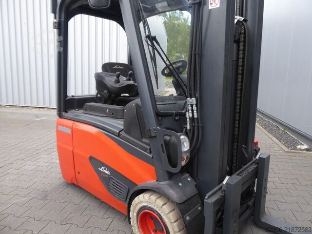Carretilla eléctrica de 3 ruedas Linde E18-02
