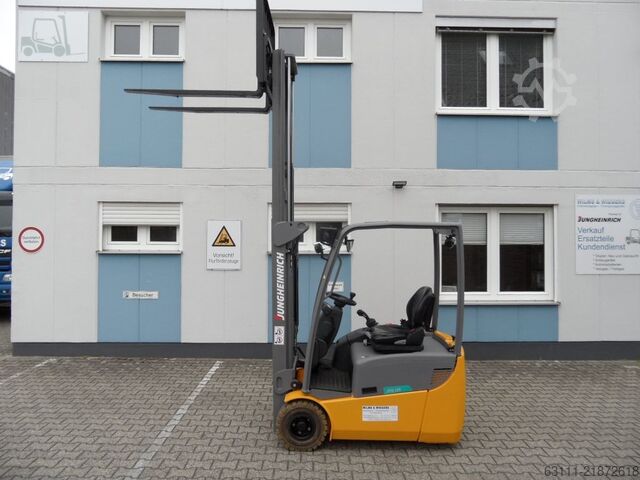 Elektrisk 3 -hjulet gaffeltruck Jungheinrich EFG 115 - unter 2 Meter - NEUE Batterie