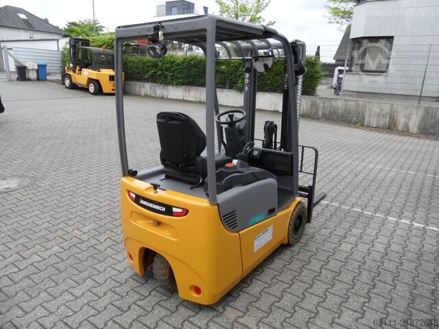 Elektrisk 3 -hjulet gaffeltruck Jungheinrich EFG 115 - unter 2 Meter - NEUE Batterie