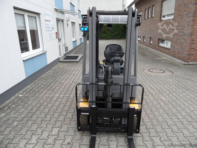 Elektrisk 3 -hjulet gaffeltruck Jungheinrich EFG 115 - unter 2 Meter - NEUE Batterie