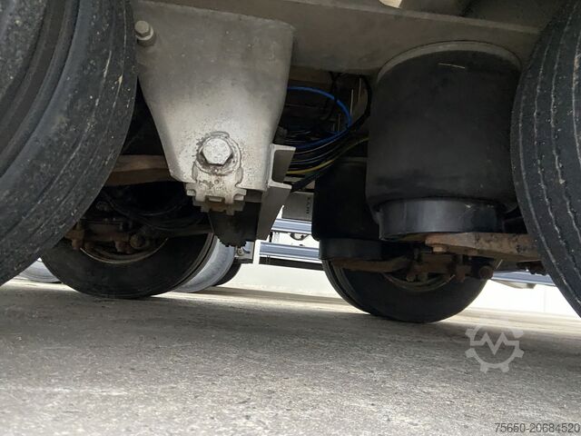 Reboque com plataforma rebaixada Fliegl DTS 300  3 Achs Tiefladeranhänger