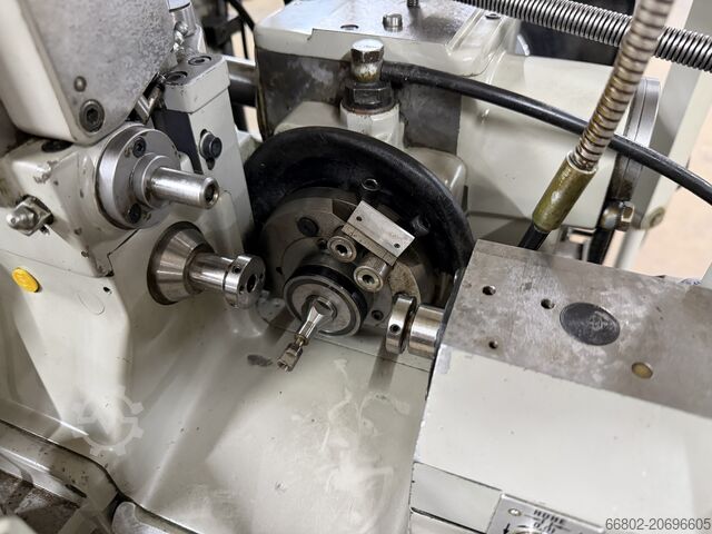 Machine à tailler les engrenages Strausak 30