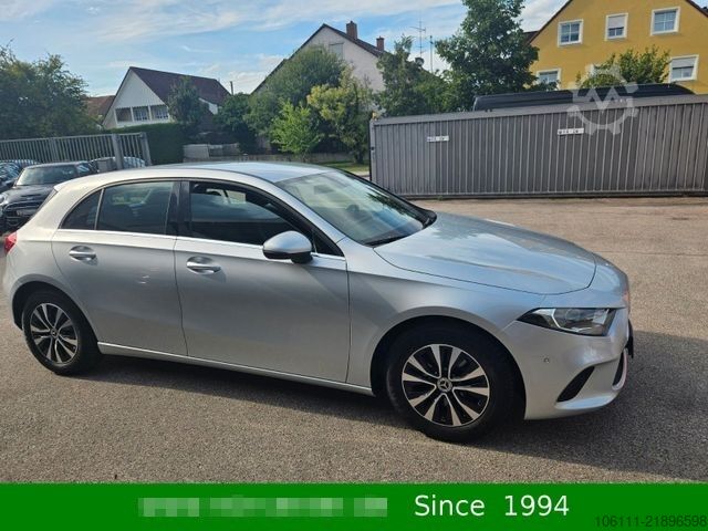 Van MERCEDES-BENZ A 200 A -Klasse  Navigation Kamera
