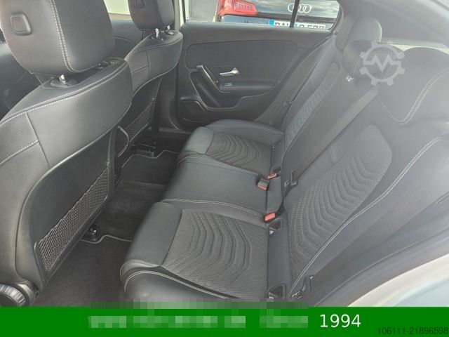 Van MERCEDES-BENZ A 200 A -Klasse  Navigation Kamera