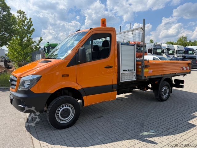 Kiepwagen bestelauto MERCEDES-BENZ Sprinter 316 CDI /4x4 Allrad/Kipper/AHK