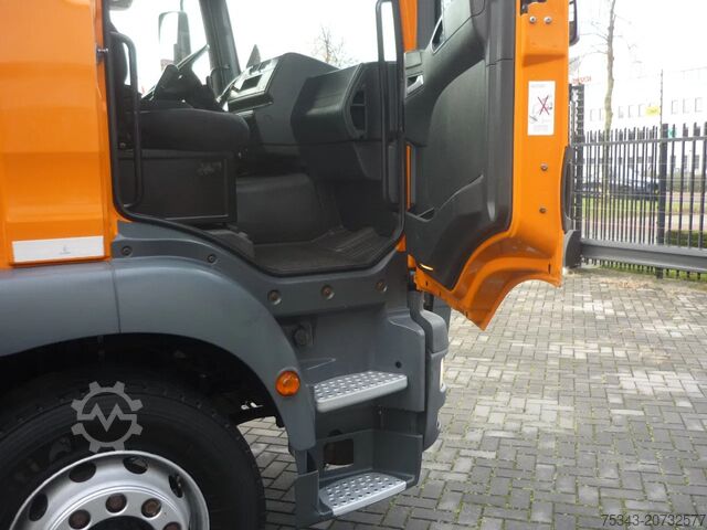 Refuse collection vehicle MAN TGM 26.340 6x2-4 Zoeller Medium XL
