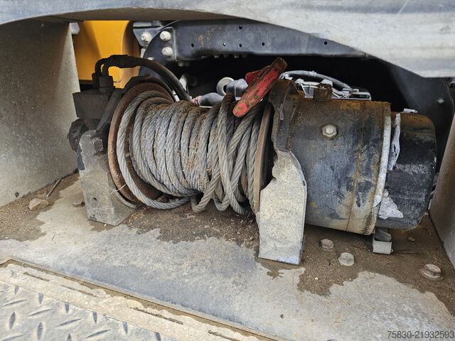 Vyprošťovací vozidlo Iveco AD320S42 8x2 / RETARDER / WINCH / AUTO-TRANSPORTER