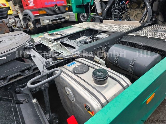 Standard tractor unit MERCEDES-BENZ Actros 1853 / Öl Retarder / Alcoa Alu