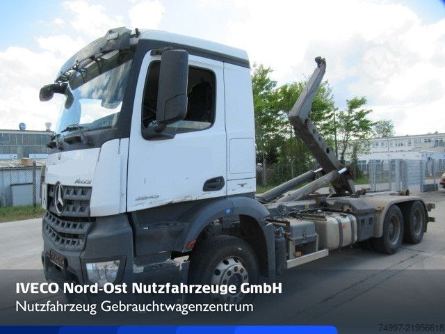 Haakarm vrachtwagen Mercedes-Benz 2643L / 6 x 4 / Meiller RK 20.70