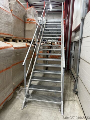 Mezanin de 363m2 - 500kg/m2 Lücht & Palm 