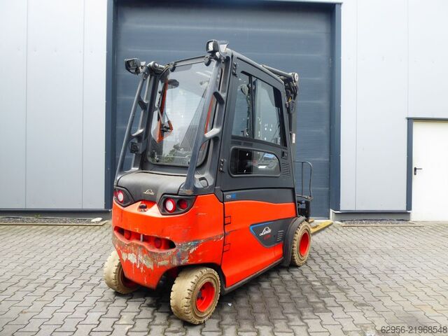 Carrello elevatore elettrico a 4 ruote Linde E35HL-01