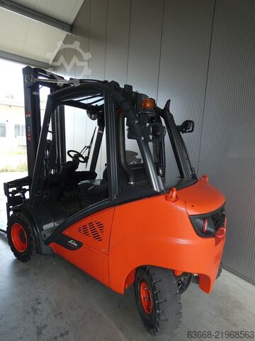 Chariot élévateur à fourche diesel Linde H 35 D - 02