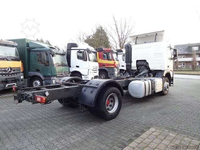Chassi de caminhão Volvo FM420 4X4 X-Track