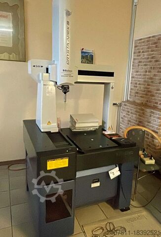 Koordinatenmessmaschine Mitutoyo Crysta Apex S544