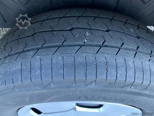 Panel van Ford Custom 290 L1 - Doppia Cabina 6 posti -