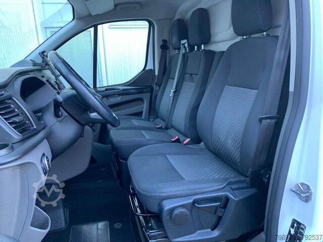 Panel van Ford Custom 280 - Euro 6d Km: 66.400