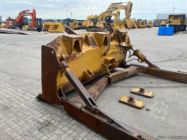 ατσάλι CAT D 6 XL Blade + Pusharms