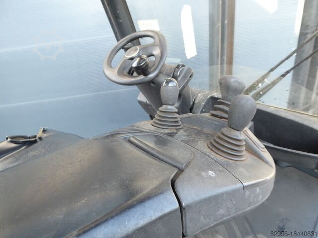 LPG-vorkheftruck Linde H35T-02