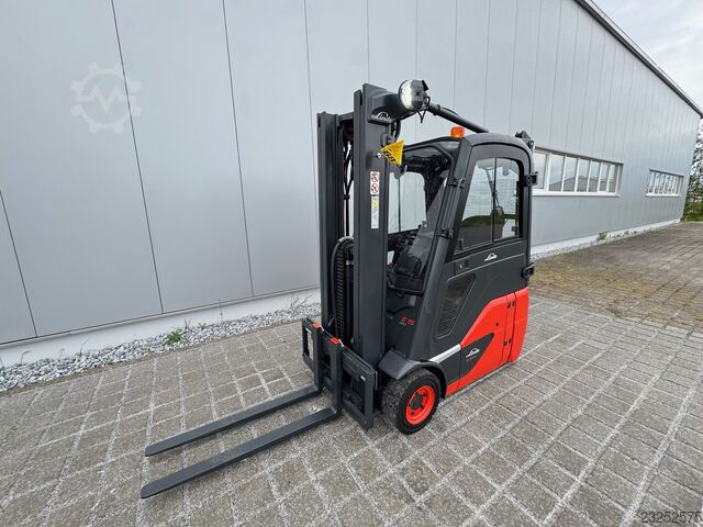 Elektro 3 Rad Linde E15-386-02 + Ladegerät 3681 --EK--V0331