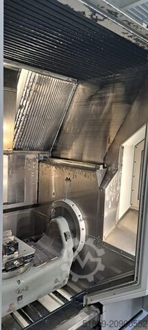 2 x 5-axliga bearbetningscenter med laddningsrobot HERMLE C 42 U