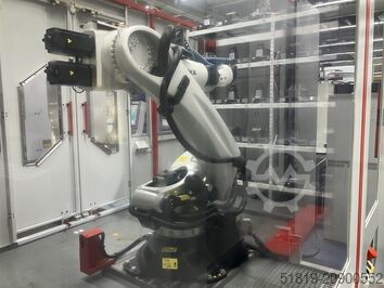 2 x 5-axliga bearbetningscenter med laddningsrobot HERMLE C 42 U