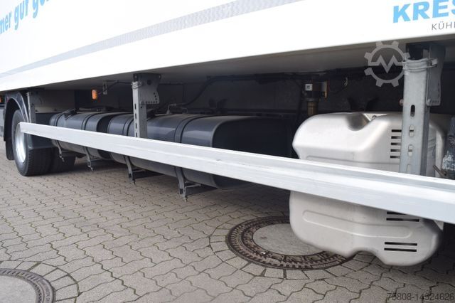 Hűtős teherautó MAN TGL 12.250 Kühlkoffer Thermoking 1200 Navi 7.30m