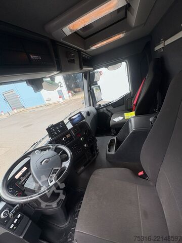 Vákuum- és nyomásos teherautó Renault C 460