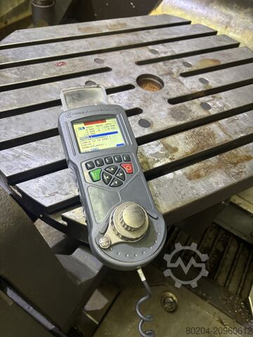 Pionowe centrum obróbcze HAAS umc 750