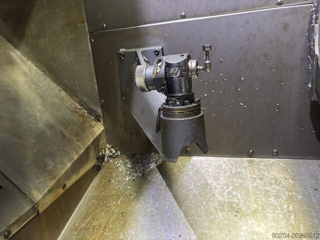 Pionowe centrum obróbcze HAAS umc 750