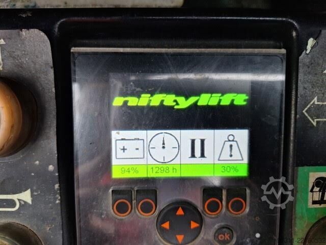 Plataforma de trabalho telescópica articulada Niftylift HR28 HYBRID 4X4