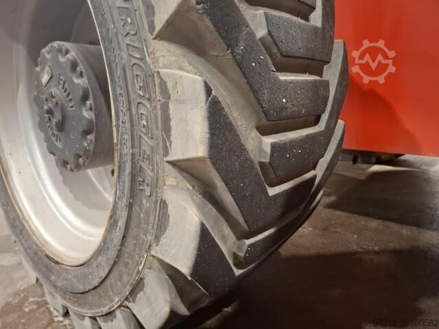 Csuklós teleszkópos munkaállvány JLG 800AJ