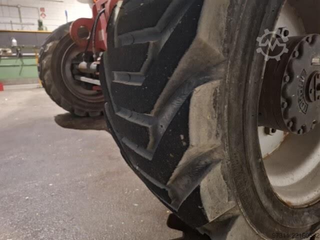 Plate-forme de travail télescopique articulée JLG 800AJ