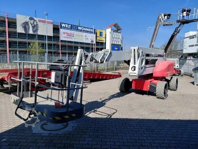 Csuklós teleszkópos munkaállvány Niftylift HR28 HYBRID 4X4