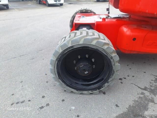 Csuklós teleszkópos munkaállvány Niftylift HR28 HYBRID 4X4