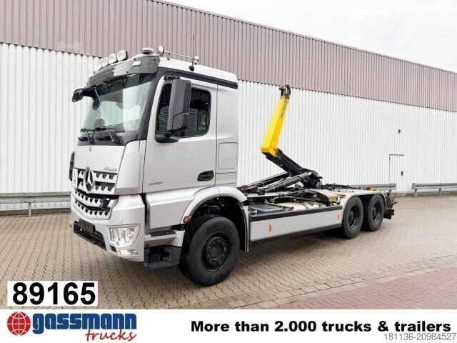 Haakarm vrachtwagen Mercedes-Benz Arocs 3351 LK 6x4, Bi-Xenon