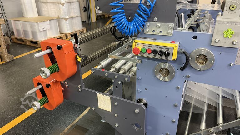 Máquina de processamento de película Öz-mak Plastik Makina ÖZM 85 LX UNIVERSAL BAG CUTTING MACHINE