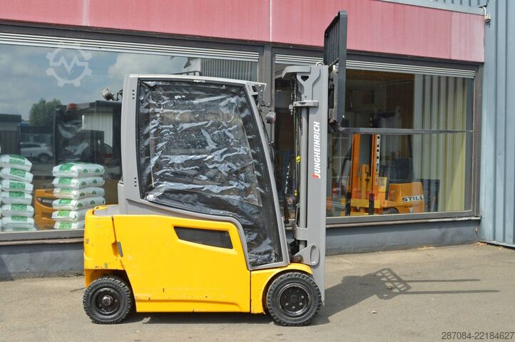 Heftruck Jungheinrich EFG 320