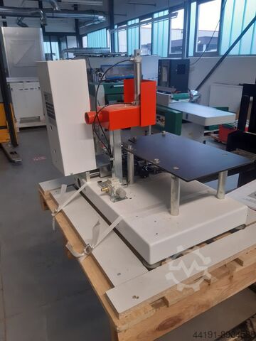 Cortador de arredondamento de cantos Lange Maschinenbau B 58