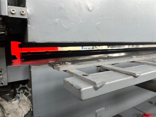 Zwenkbare buigmachine - hydraulisch RAS 69.20