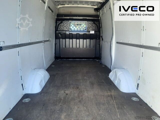 Hög tak skåpbil IVECO Daily 35S16V RS 3520L / Klima / Bluetooth