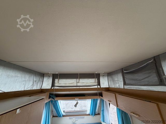 Lakókocsi KIP Kompakt KK 400 EK Wohnwagen Hubdach Küche