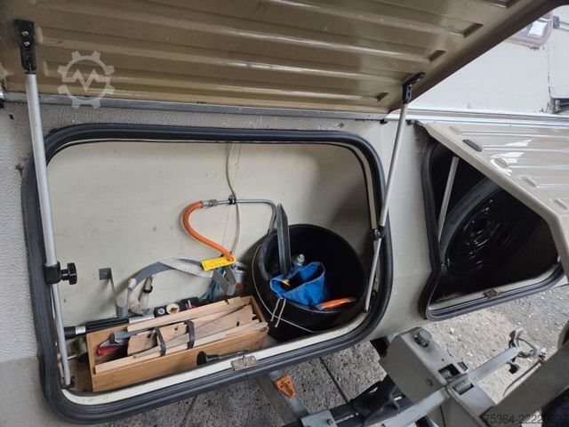 Lakókocsi KIP Kompakt KK 400 EK Wohnwagen Hubdach Küche